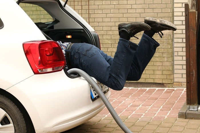 Come pulire l'auto: 5 consigli super efficaci - Autronica